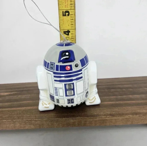R2-D2 Christmas Ornament - Picture 6 of 6